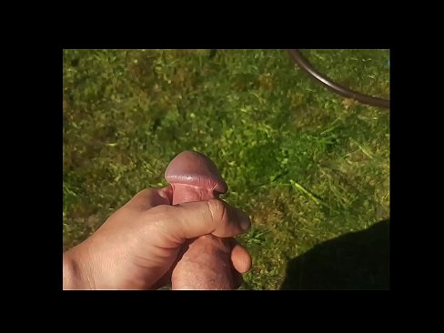 ❤️ Hot hottie får sin lyserøde fisse kneppet og kommer med en sprøjte i en sommerhave ️ Kvalitets porno at da.verhentai.ru ❌❤
