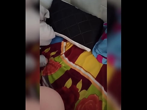 ❤️ Min værelseskammerat bliver alene hjemme fordi hendes mand er på ferie og jeg benytter lejligheden til at kneppe hende og fylde hendes røv med mælk ️ Kvalitets porno at da.verhentai.ru ❌❤